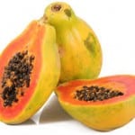 Masque de fruit à la papaye : riche en antioxydants et contient une enzyme, la papaïne qui débarrasse la peau des cellules mortes et la nettoie des impuretés