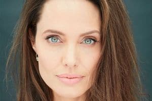 Angelina Jolie - oeil de biche
