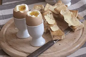 oeuf à la coque et mouillette