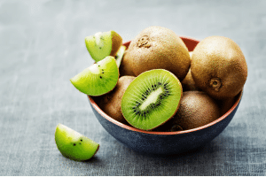 Lire la suite à propos de l’article Le kiwi : fruit santé et peu calorique