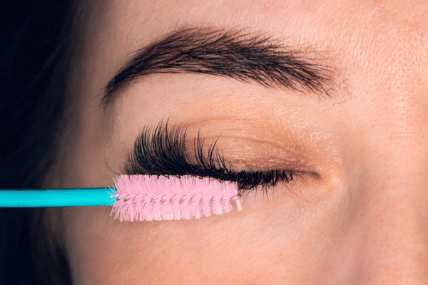 cil à cil : extension de cils effet oeil de biche - Santé-et-Beauté