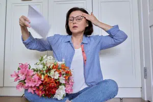 Symptômes ménopause bouffées de chaleurs, sueurs, migraines