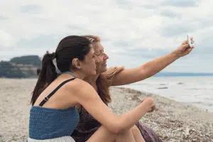 Porter un appareil auditif en faisant face aux péjugés
