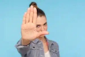 Comment réagir face aux personnes qui vous ghostent