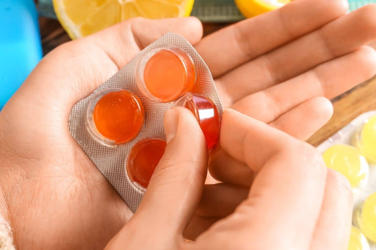 Maux de gorge sans fièvre : essayez ces remèdes naturels