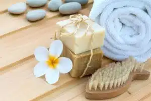 Bougie au Monoï, huile de monoï , fleur monoï, shampoing monoï