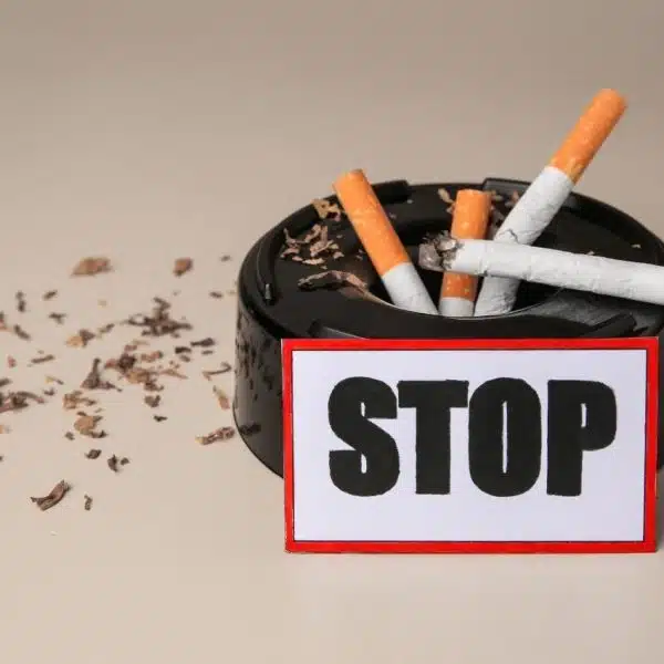 arreter de fumer, hypnose, acupuncture, tabac, cigarette, tabac info service