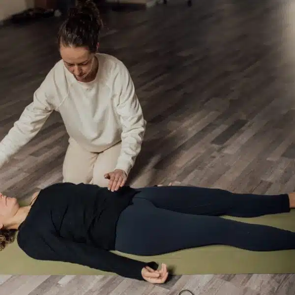 médecine douce, sophralogue, reflexologue, acupuncteur, diététicien