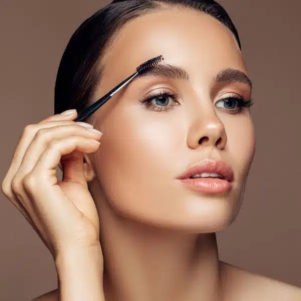 cils longs et sourcils épais, sérum cils, sérum pousse, peptides, biotine