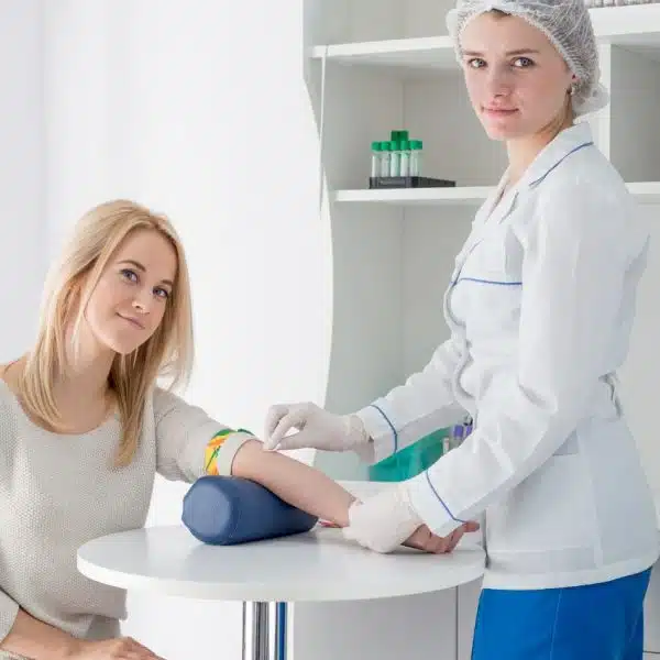 Laboratoire analyses, prise de sang iono, résultat analyse d'urine, prise de sang à jeun