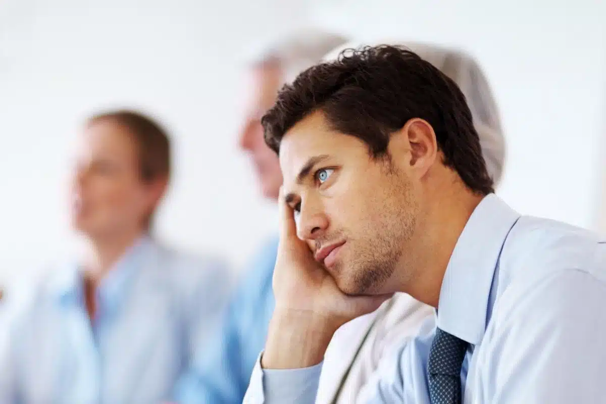 Dangers psychosociaux au travail signaux d’alerte à ne plus ignorer, risques psychosociaux, burnout, surmenage (3)