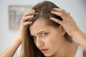 Repousse des cheveux Top 5 des compléments naturels