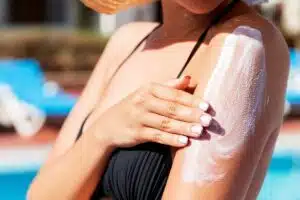 Bronzage qui dure comment bronzer sans abîmer sa peau Crème solaire SPF 30 ou 50