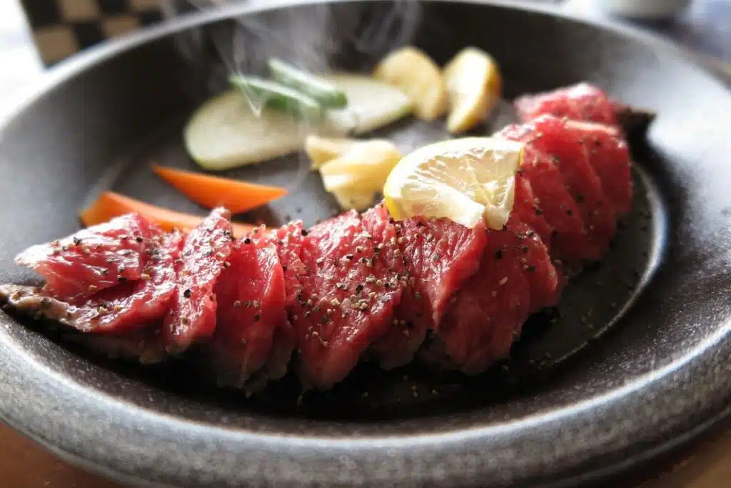Merlan de boeuf alternative à l’entrecôte au rumsteck au filet , à la poire de boeuf, prix du merlan de bœuf, grillade plancha lamelles de bœuf, poêle chaude