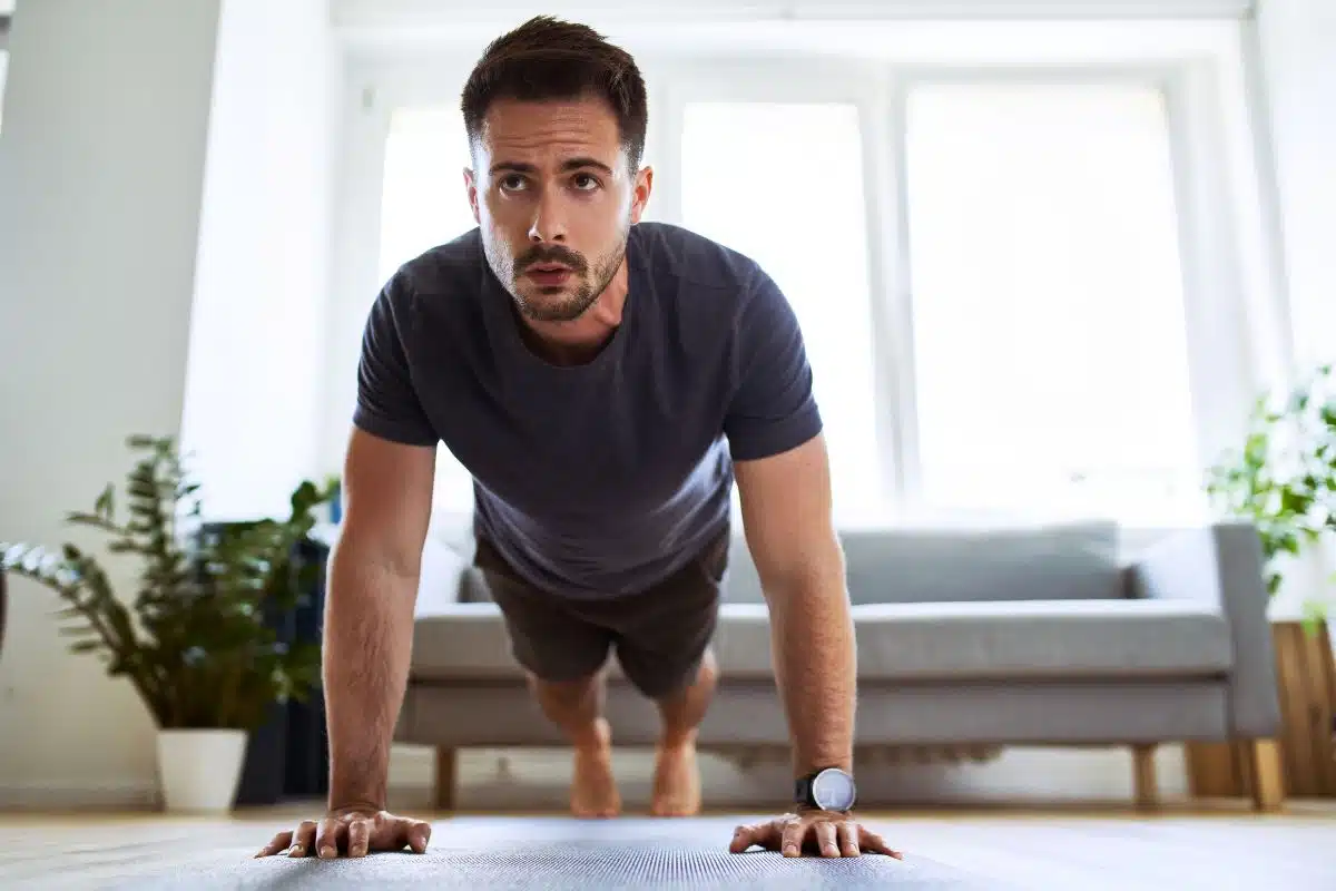 Sport, santé intime muscles profonds zone pelvienne centre du corps gainage posture équilibre corporel confort intime maîtrise corporelle tonicité santé masculine confiance en soi sport
