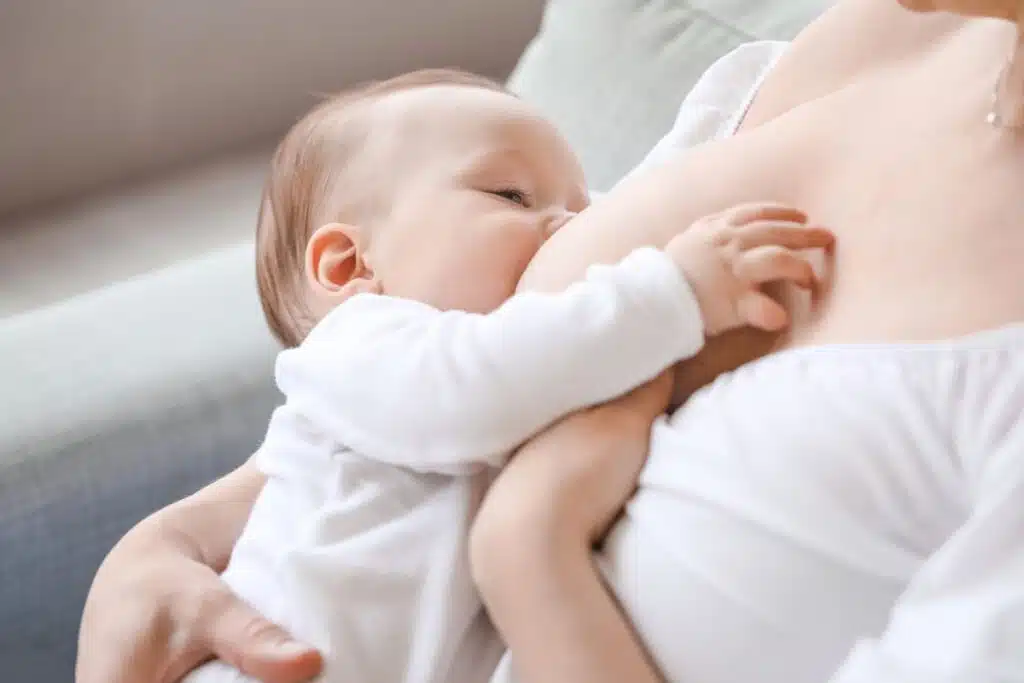 accessoires allaitement coussin d’allaitement téterelle allaitement frein de langue bébé bébé refuse le sein bébé ne tète pas bien reflux bébé allaité relancer lactation tire-lait allaitem