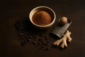 quatre épices ingrédients et poudre,