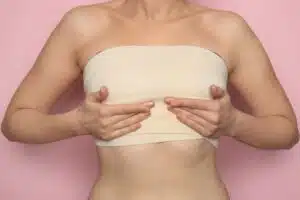 Ptose mammaire comment remonter des seins tombants