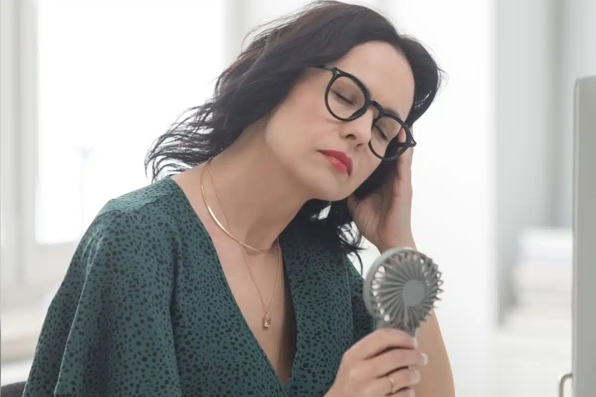 Bouffées de chaleur causes fréquentes et comment les soulager naturellement Bouffées de chaleur causes fréquentes et comment les soulager naturellement